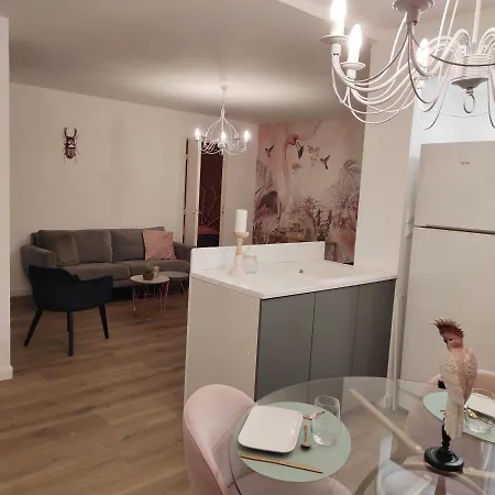 Parenthese Enchantee Au Pied De La Cite Apartment